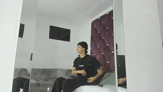 TonyBenedetti webcam show