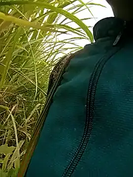 tuyet-nhi – Naživo XXX chat