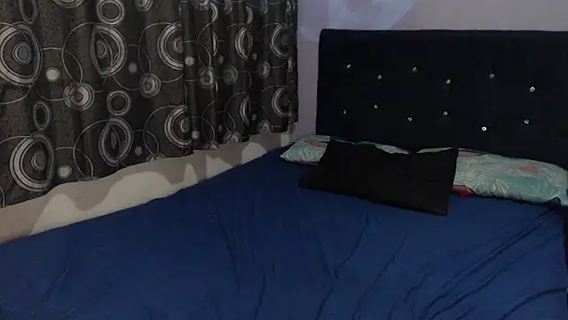 ANGELIQUE_KLANE Chat XXX in diretta