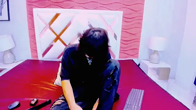 Erick_Ferrer Adlı Modelin Canlı XXX Sohbeti