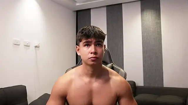 Bray_Kevin Live XXX-chat