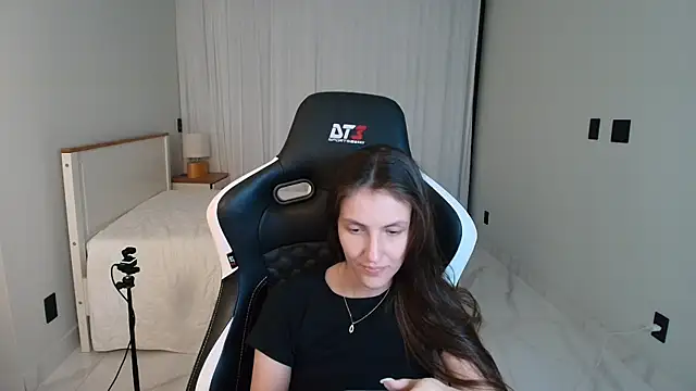 upssnowy Chat XXX live