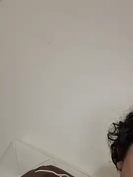 Yasminebbyxx – webcam-show