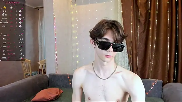 Aaron_Boom's Live XXX Chat