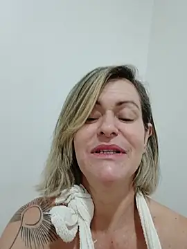 Misaudibel Adlı Modelin Canlı XXX Sohbeti