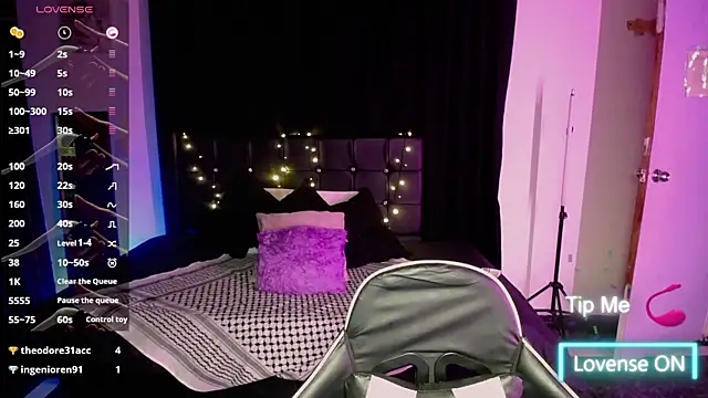 צ'אט XXX בשידור חי של eliana_meaw