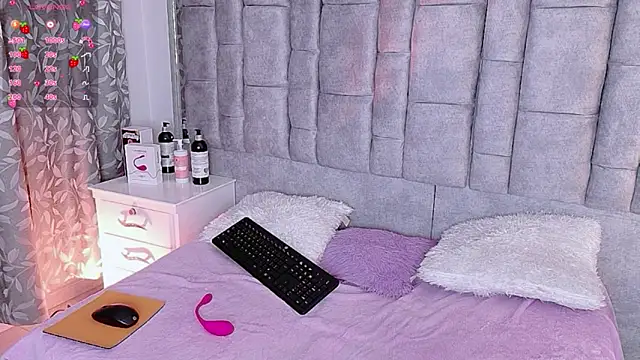 Chat XXX en directo de Ayla_Han