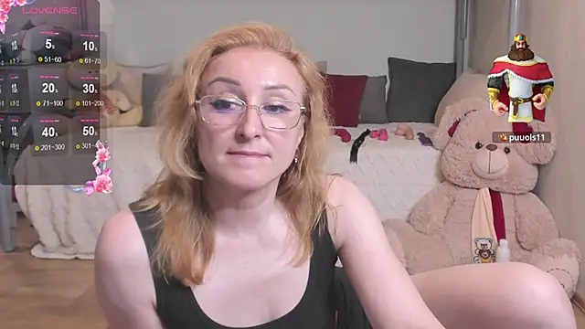 MadissonKiss live XXX chat