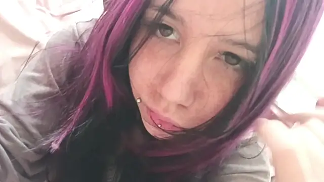 Chat XXX en directo de IronicBuckle