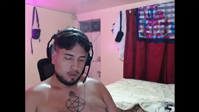 guillerme_08 Show in webcam