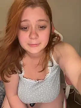 sluttybabygirl02's Live XXX Chat
