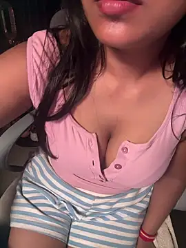 Lucky_Flora live XXX chat