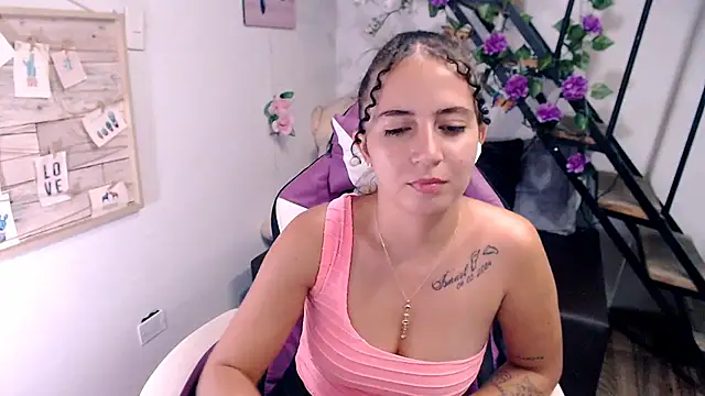 Chat +18 de samantha_baby_ ao vivo