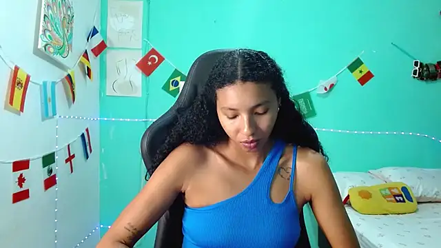 Živý XXX chat sensitive_brunette