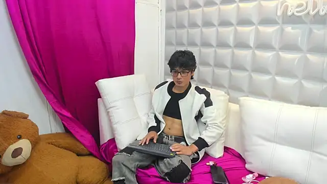 Онлайн чат XXX maximo_2019