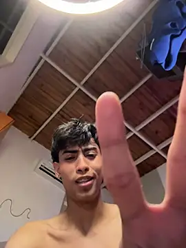 แชท XXX สดของ Mauuu18