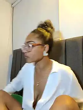 Chat XXX ao vivo de BiiancaEstradaa