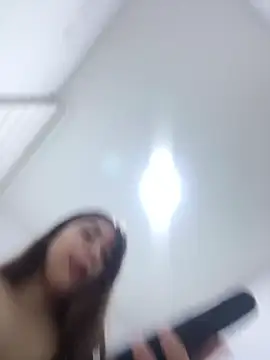 Valentina_ro Chat XXX in diretta