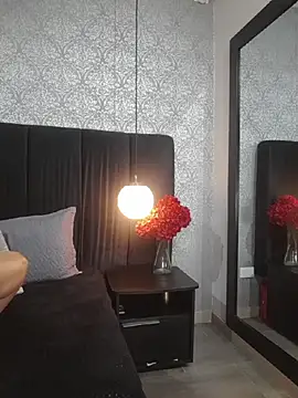 RoxieVander Adlı Modelin Canlı XXX Sohbeti