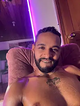 bigblack0111's Live XXX Chat