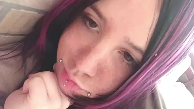 צ'אט XXX בשידור חי של IronicBuckle
