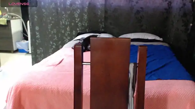 miia-big1boobs_ Adlı Modelin Canlı XXX Sohbeti