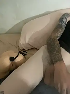 dkub93 – Naživo XXX chat