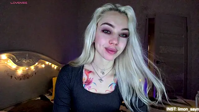 Chat XXX en directo de LillyMoure_