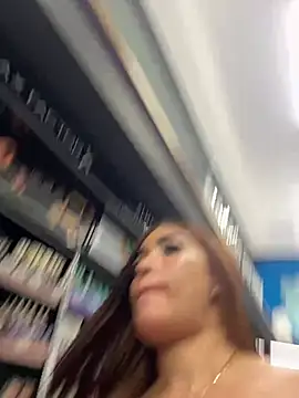 Chat +18 de MILA_VOSSX ao vivo