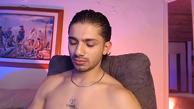 ArturoCardona_ Adlı Modelin Canlı XXX Sohbeti