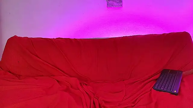 Nikki__uwu – Naživo XXX chat