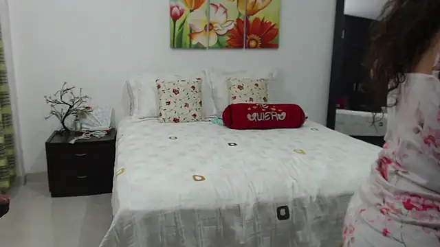 Chat +18 de BombasticASSXXX ao vivo