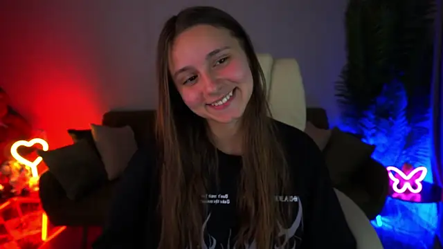 TinyNatalie's Live XXX Chat