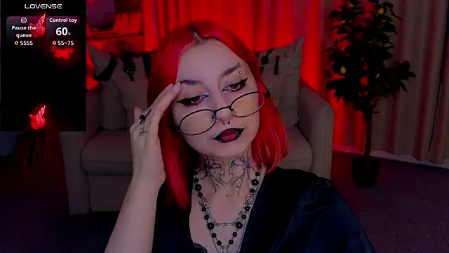 Chatroom XXX en direct de Mistress__Marcelline
