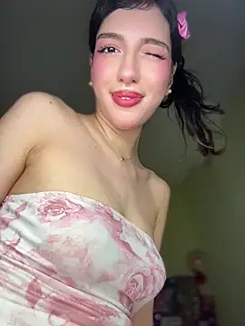 Emily-hottson Live XXX Chat