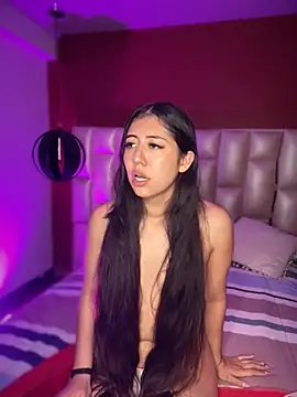 Lunaliaa_ Adlı Modelin Canlı XXX Sohbeti
