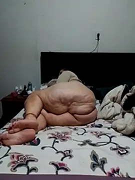MegaAssMature élő XXX-chatje