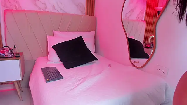 Živý XXX chat j_belle_