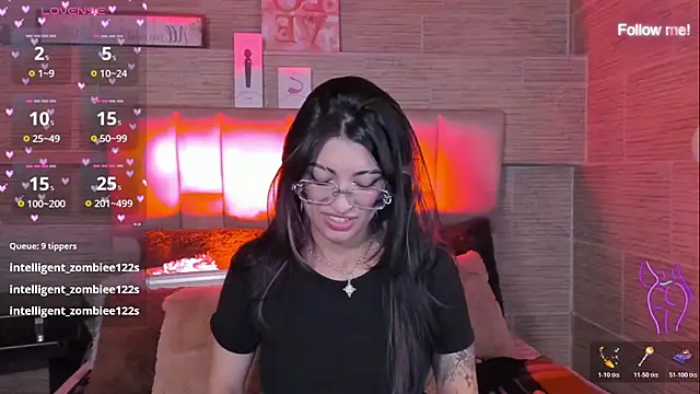 mia_devine_ 即時 XXX 聊天