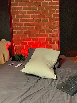 GrayAndrews XXX чат на живо