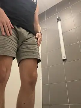 XXX chat uživo modela Mikev