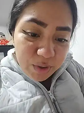 Chat +18 de Amber_Herrera ao vivo