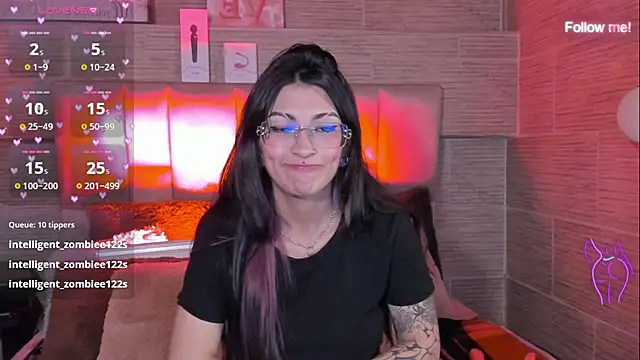 mia_devine_ élő XXX-chatje