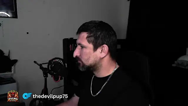 Czat XXX na żywo – DevilPup75_