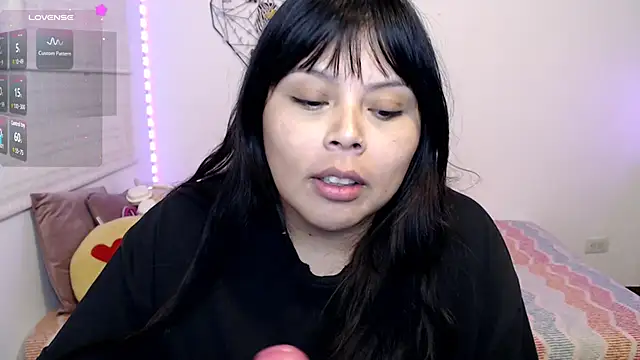 Chat XXX en directo de EllieMoonX