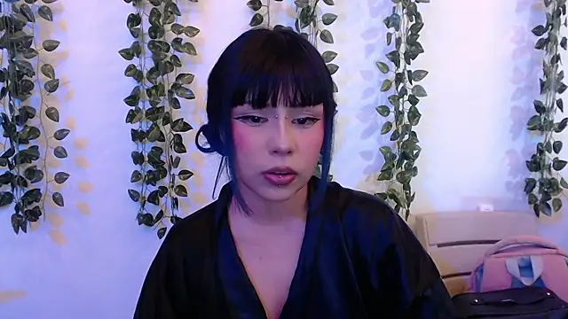 Czat XXX na żywo – Lia_Kittenx