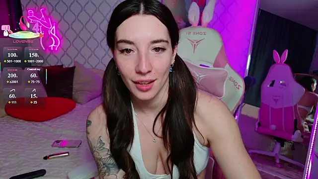 Curious_Lily Live XXX-chat