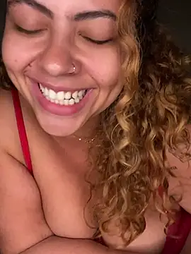Chloe_Leaozinho Adlı Modelin Canlı XXX Sohbeti