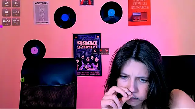 Chat XXX en directo de eira_mouse