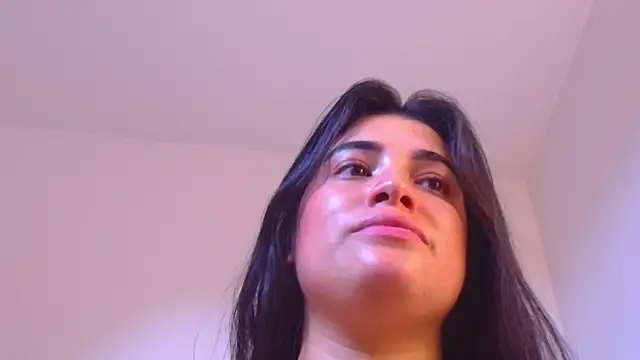 Chat +18 de shyness_alice ao vivo